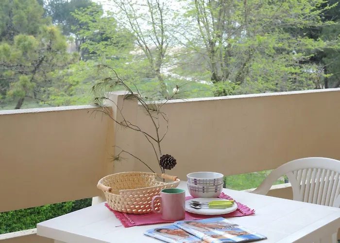 Modern Flat With Terrace-beahost * Бібіоне