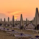 Modern Flat With Terrace-beahost Apartman Bibione