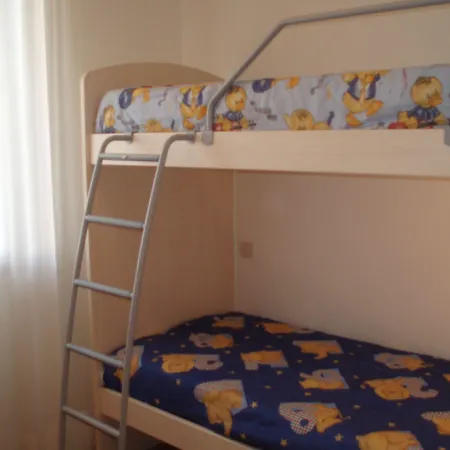 Modern Flat With Terrace-beahost 비비오네