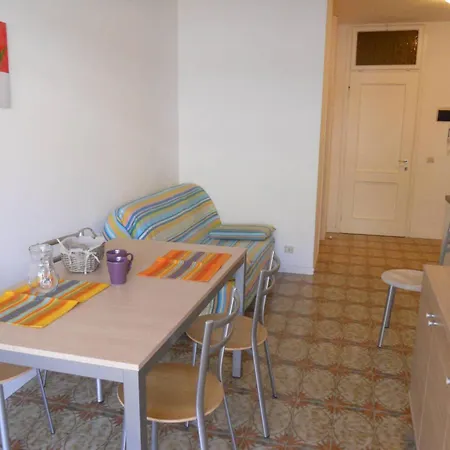 Modern Flat With Parking * Бибионе