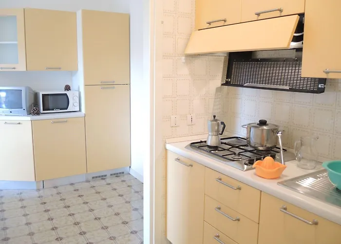 Modern Flat With Terrace-beahost