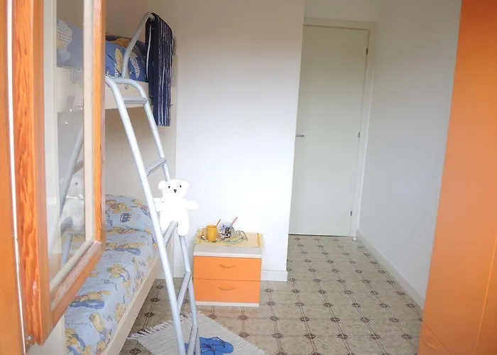 Modern Flat With Terrace-beahost Lägenhet